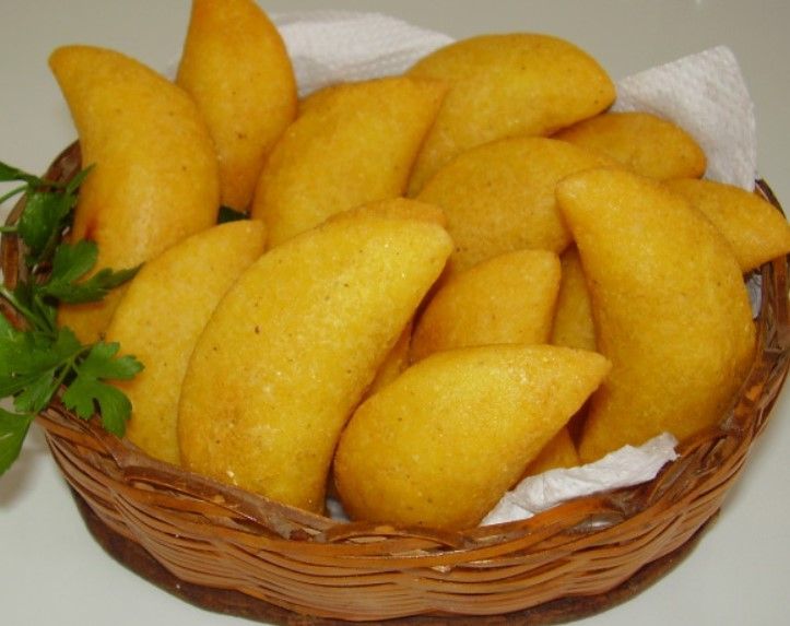 Pastel de Angu