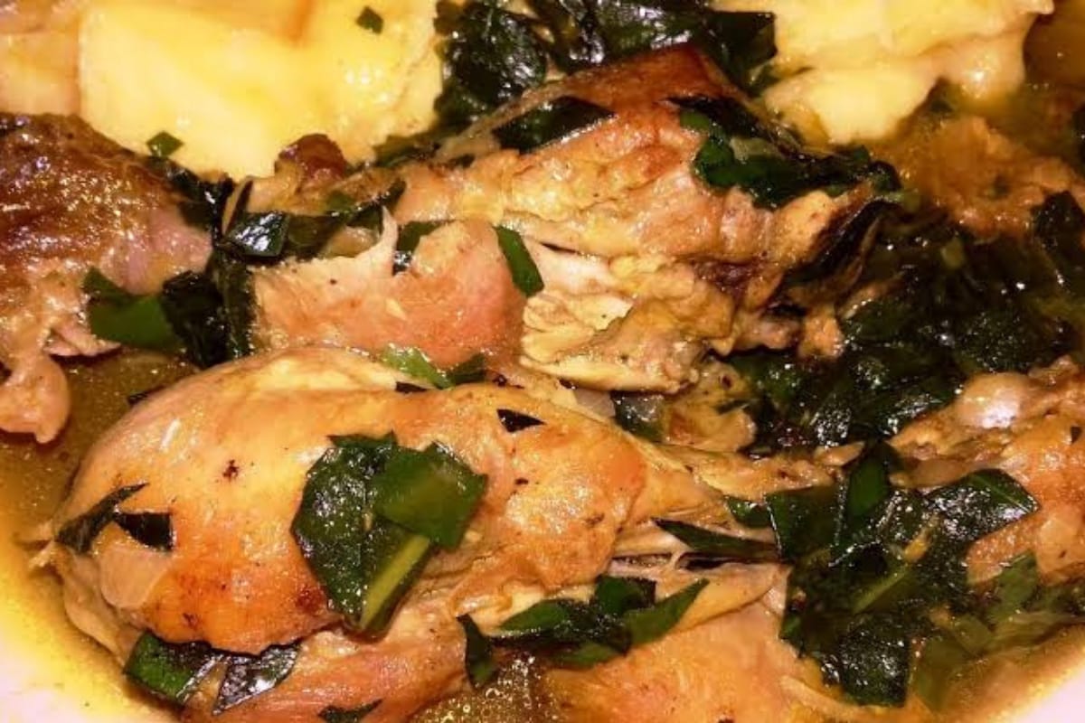 Frango com Ora-pro-nóbis